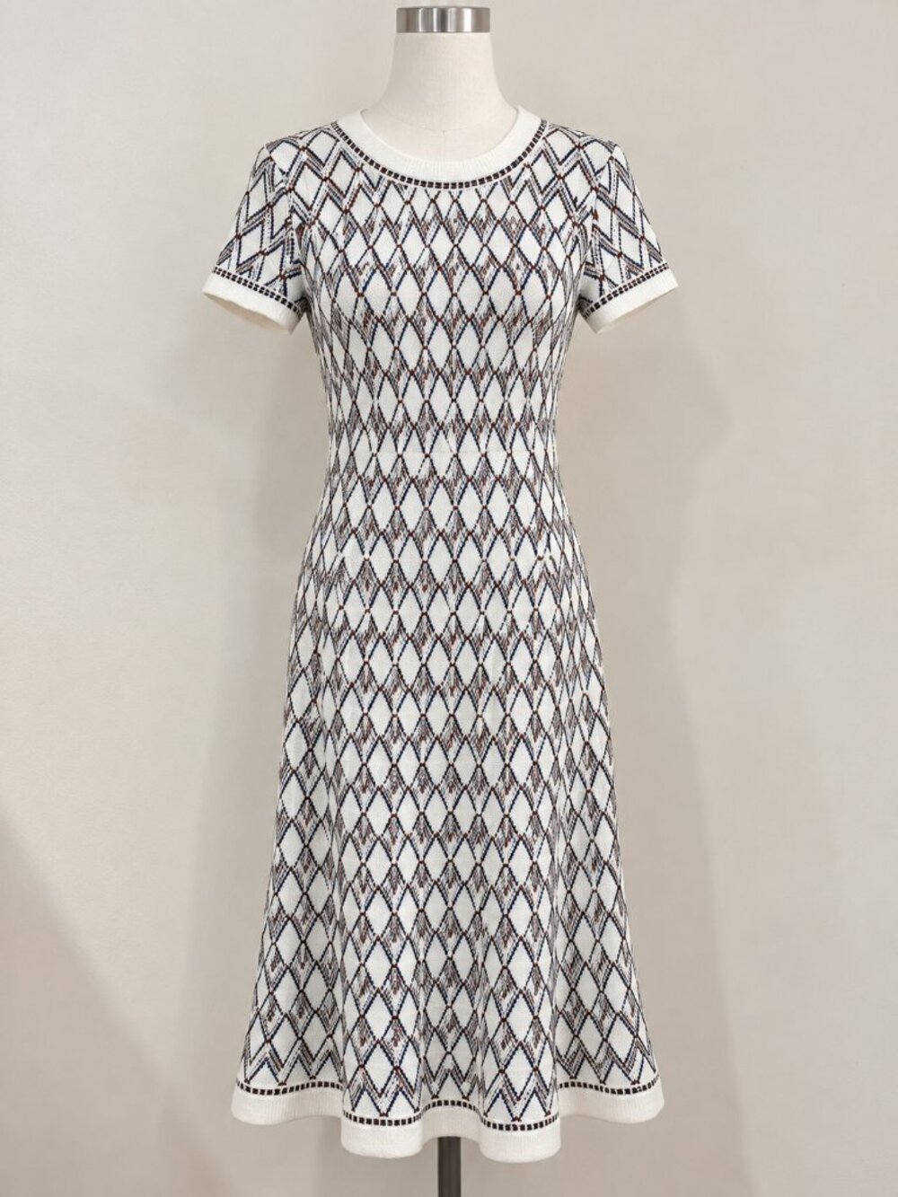 Barneys New York Women's M Ivory Cotton Knit Midi Dress Quiet Luxury Vintage